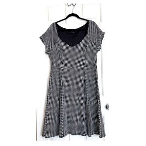 Torrid Polka Dot Cap Sleeve Skater Dress (NWOT)